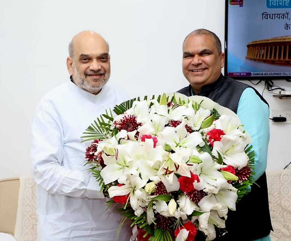 SanjeevArora_PB's tweet photo. Had an insightful meeting with Union Home Minister @AmitShah during the Parliament session yesterday. Discussed several national and state issues, including affordable healthcare for the poor nationwide. Hon'ble Minister has assured full support to Punjab on every front. A great interaction with lots of positive outcomes to look forward for!