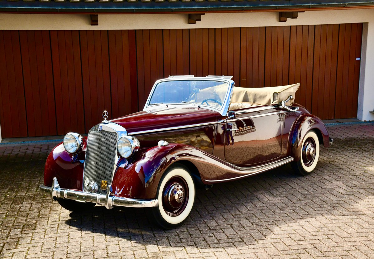 Classicmobilia's tweet photo. Mercedes Benz 170S Drophead, must be one of the most pampered cars and used for all the right reasons, just a stunning example.
https://t.co/uH9PMDQbNv #mercedesbenz #170S #convertible #classiccars #stunning https://t.co/uSeAOAWreh