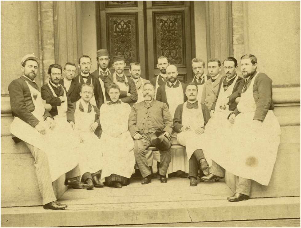 Bestor_be's tweet photo. 130 years ago Clémence Everard became the first woman to receive the degree of doctor of medicine from a Belgian university! On the picture below you can see her among her fellow students.
#OTD #histmed #histsci #ladyscience https://t.co/D4wWOwd0tT
