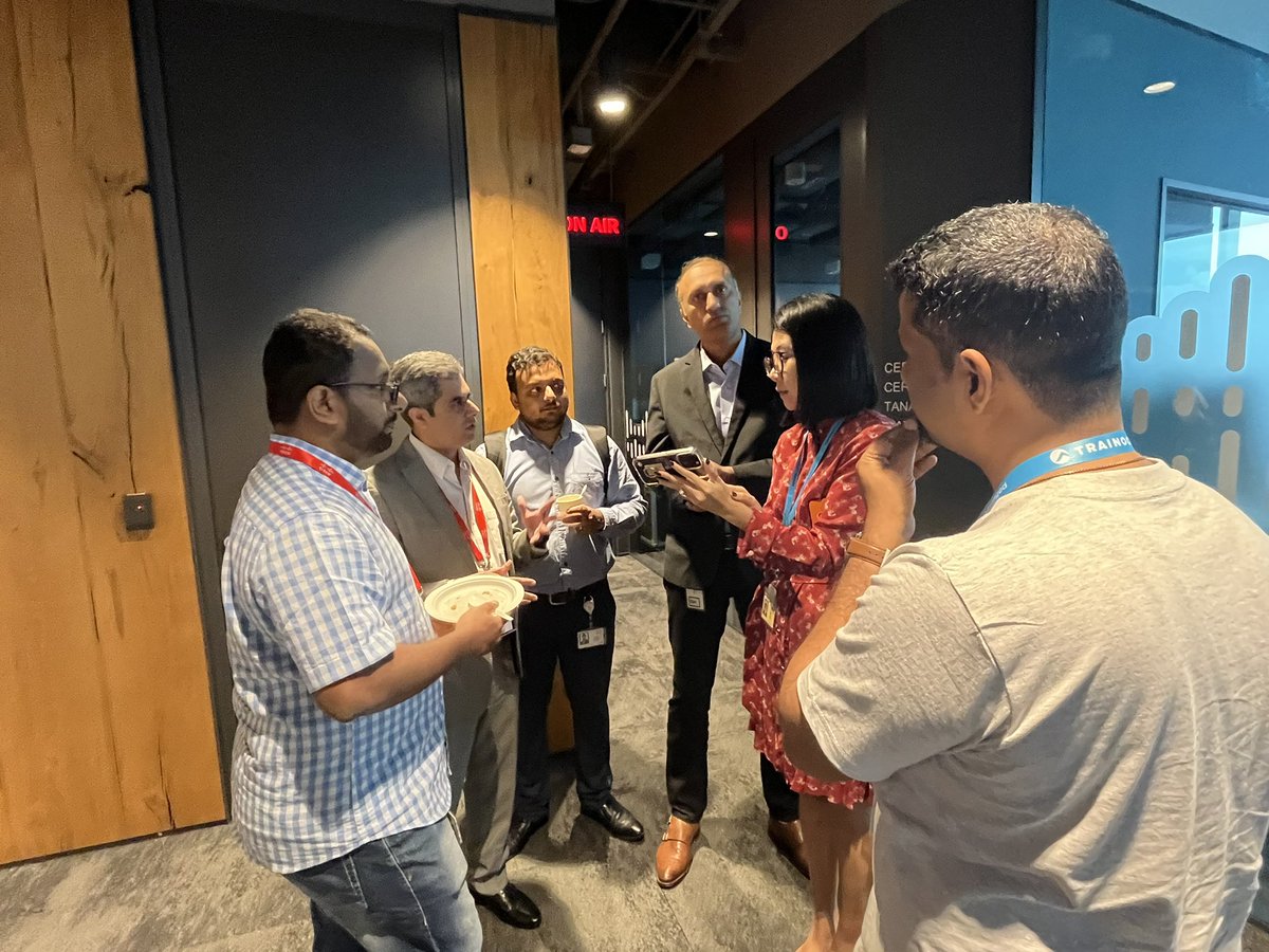 CiscoPartnersAP's tweet photo. The networking opportunities at #PartnerManagedExchange are unparalleled. Our @CiscoPartners are connecting with like-minded professionals, sharing ideas and insights, and forging new business relationships. #Networking #Connections #CiscoEvent #GoManaged https://t.co/lV4j7b8C78
