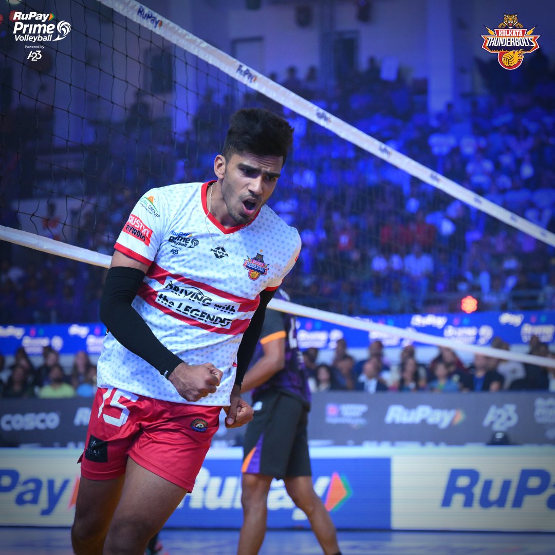 KolThunderBolts's tweet photo. When the going gets tough, our server gets going ππ₯
#Rahul #VolleyballServer #KhelbeBanglaJitbeBangla #RuPayPrimeVolley https://t.co/4P7FfPDj59