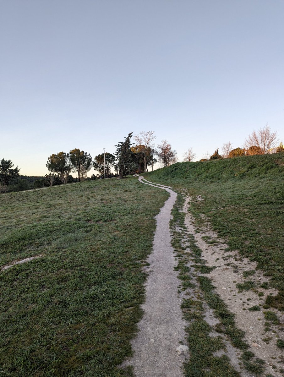 mmmmmmpc's tweet image. #MorningRunning with @ASICSeurope and @Garmin 
What a beautiful morning to run!
This week I'm on 3of4.
Getting slowly closer to #5of5

Since I have my Garmin FR55 I do not take my smartphone with me, but this time I made an exception, to take pics, because it fel like a great day