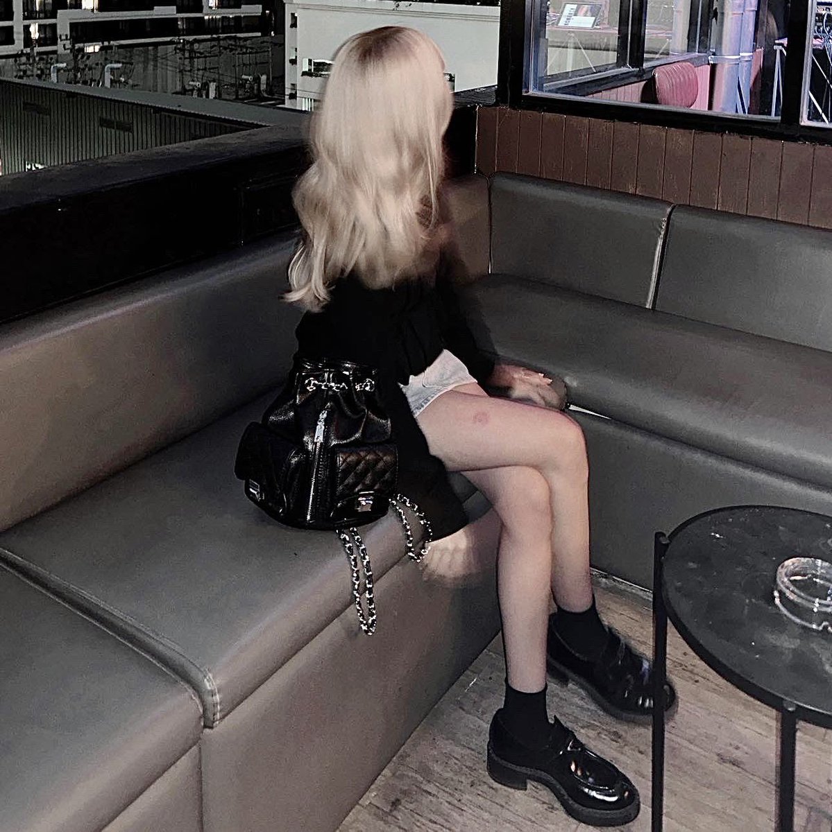 มาป้ายยาน้องขนมจีบ 🥺 ใบนี้เราหิ้วไปด้วยแทบทุกที่ กระเป๋าทรงนี้จุของได้เยอะมากนะ สายขนแบบเราคือทุกอย่างรวมอยู่ในนี้หมด แล้วมันสวยอะ ดูแพง