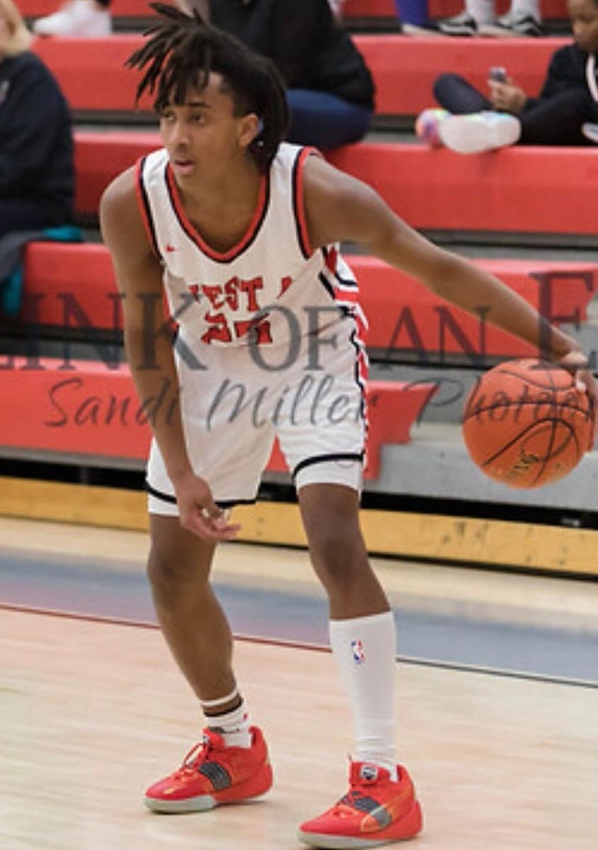 J Manns is IN! ✍✅
5'10 PG Justin Manns (West A '24) has declared for the CJ2KDraft. Manns is a 4-sport letterman that will be making his CJ2K debut this summer. We like his swagg &amp; his motor. That Kerry Kittles sock game will be appreciated in the Concrete Jungle for sure! 🔥🧐