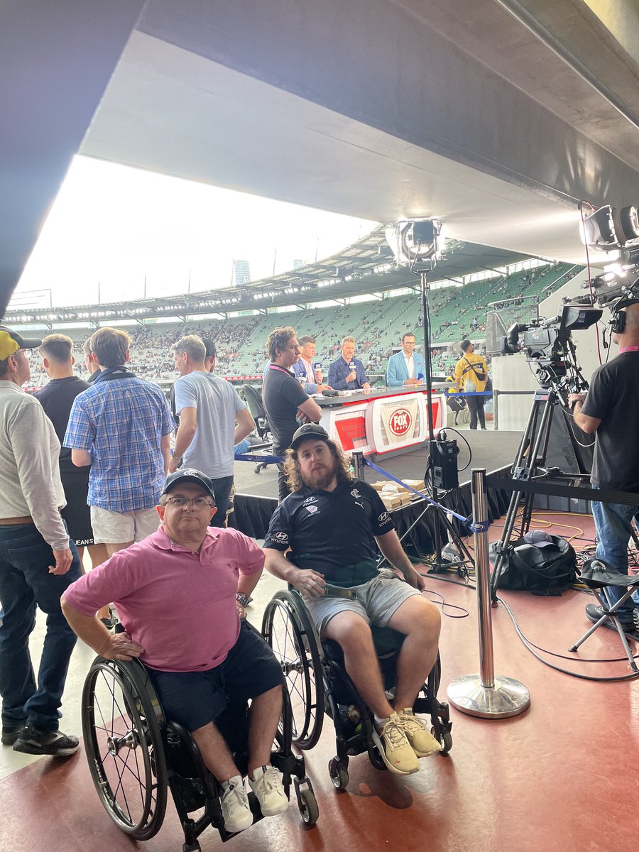 .<a href="/7AFL/">7AFL</a> and <a href="/FOXFOOTY/">Fox Footy</a> have taken two whole blocks of wheelchair seating at <a href="/MCG/">Melbourne Cricket Ground</a> tonight

Instead of unimpeded view of the entire ground on Level 4, tonight we get the back of crowd heads on Level 1

Disabled fans like <a href="/CripsyAU/">James | CripsyTV 🇦🇺</a> &amp; I deserve better

#AFLTigersBlues #AccessMatters