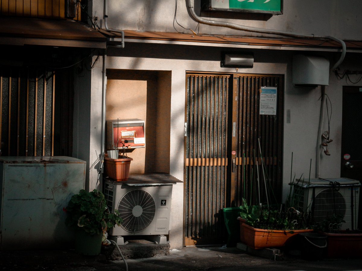 Kobe
 📍Kobe
📸 Canon EOS Kiss X7 

#photography 
#canonphotography 
#canoneoskissx7 
#japanphotography 
#lightandshadow 
#japanstagram 
#kobejapan 
#神戸 
#神戸写真部 
#神戸写真 
#kobejapan