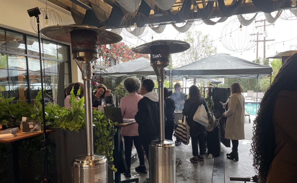 MajorCelebrity's tweet photo. Another wonderful time was had by all at #GBK's #giftlounge celebrating this year's #AcademyAwards! Even in the rain! Here's the link to all the fun that went on there: https://t.co/jw3GToMsJe. https://t.co/y2WPe4IeSb