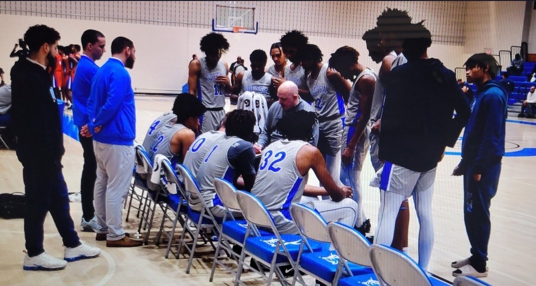 DTarangoOC's tweet photo. @Jakob_BburgTV @CoachEustachy @NJCAABasketball @WranglerSports @OdessaMBB @bucketball @colinschaef21 @OdessaCollege Here Come The Wranglers! https://t.co/FyrPVNnBlX