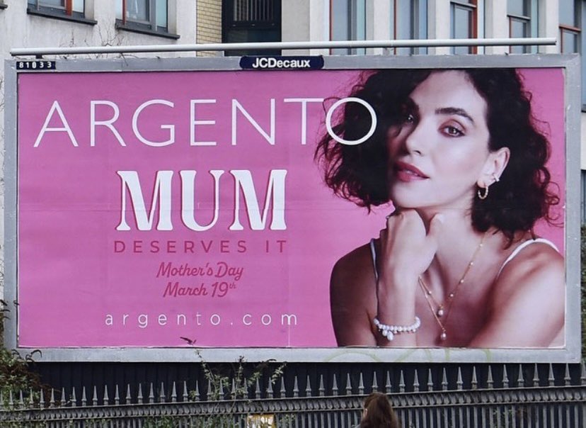 alexanderboyds's tweet photo. Argento promotes their range of beautiful jewellery they have to offer this Mother’s Day 💎

Campaign commissioned by 
@adhausmedia 

Shop at https://t.co/TUgqMn9cAj just in time for Mother’s Day this Sunday, 19th March! 🗓️

We would agree, mum definitely #deservesit 💖 https://t.co/UFl1PH5nHf
