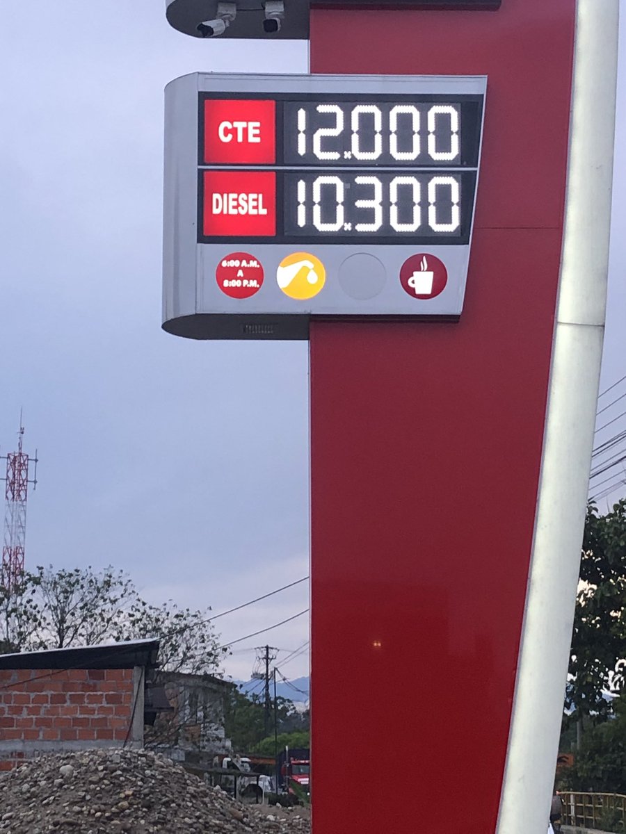 BelnavisF's tweet photo. Es increíble que en Orito(Putumayo), un municipio petrolero, que ha aportado al país millones de barriles de crudo y recursos de regalías, un galón de gasolina llegue a $12.000 https://t.co/krrL8DKR1w