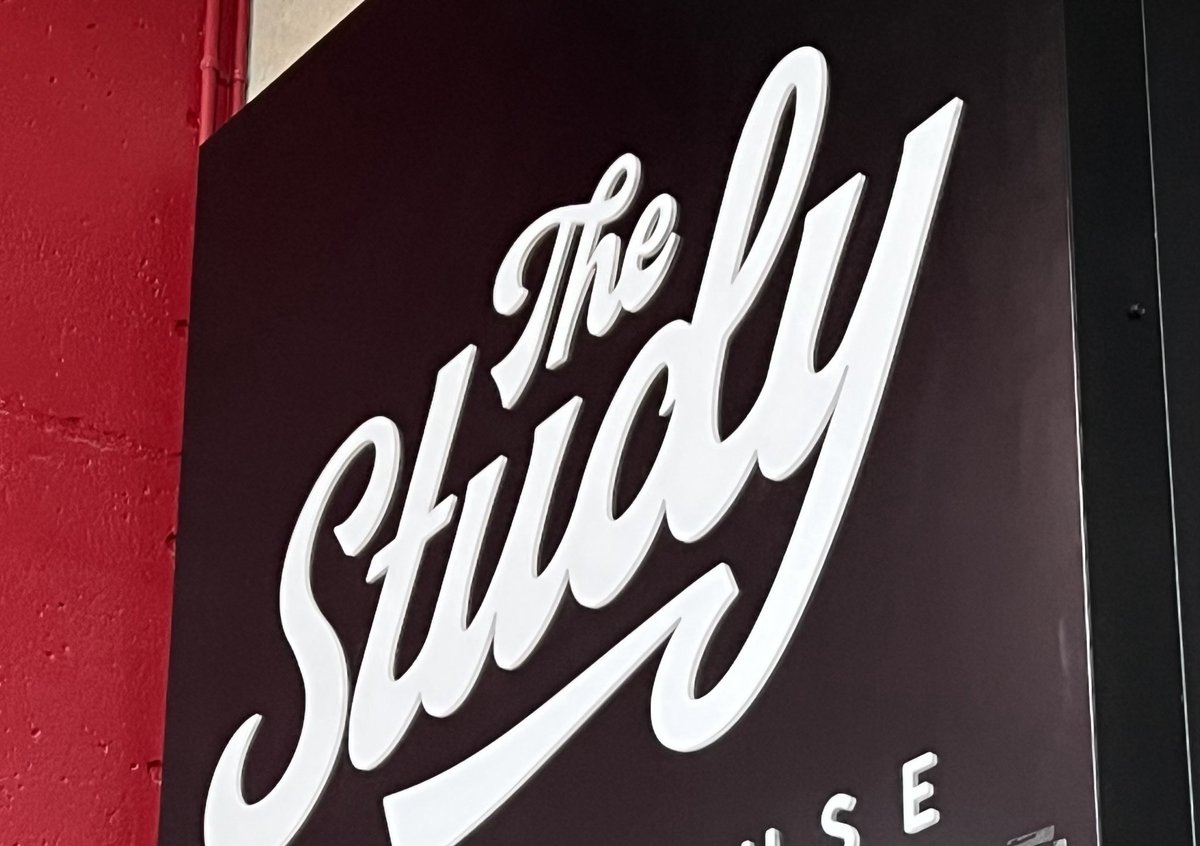 vancityMark's tweet photo. Super excited to see staff come together again to “Study” at ⁦@SFU⁩, best spot to book an event via ⁦@SFUAncillary⁩ https://t.co/uXh2mUoxEZ