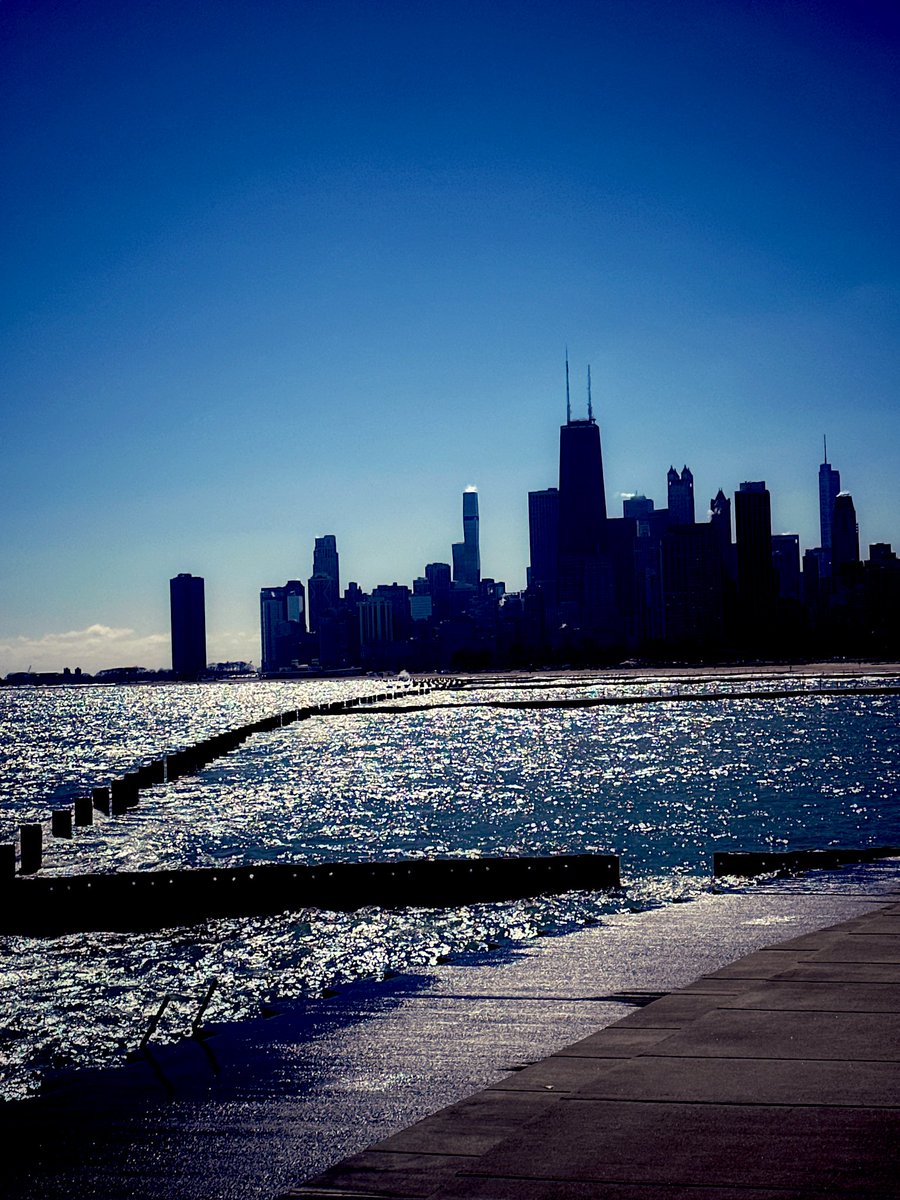 gerardwozek's tweet photo. So #happy to spend a day in @ILoveGayChicago with my dear friend Eba from @ILoveGayBCN @ILoveGayBooks @CHIVisitorGuide @seeitchicago #primavera #springinchicago #friendship🥰 https://t.co/fwXrHxjklS