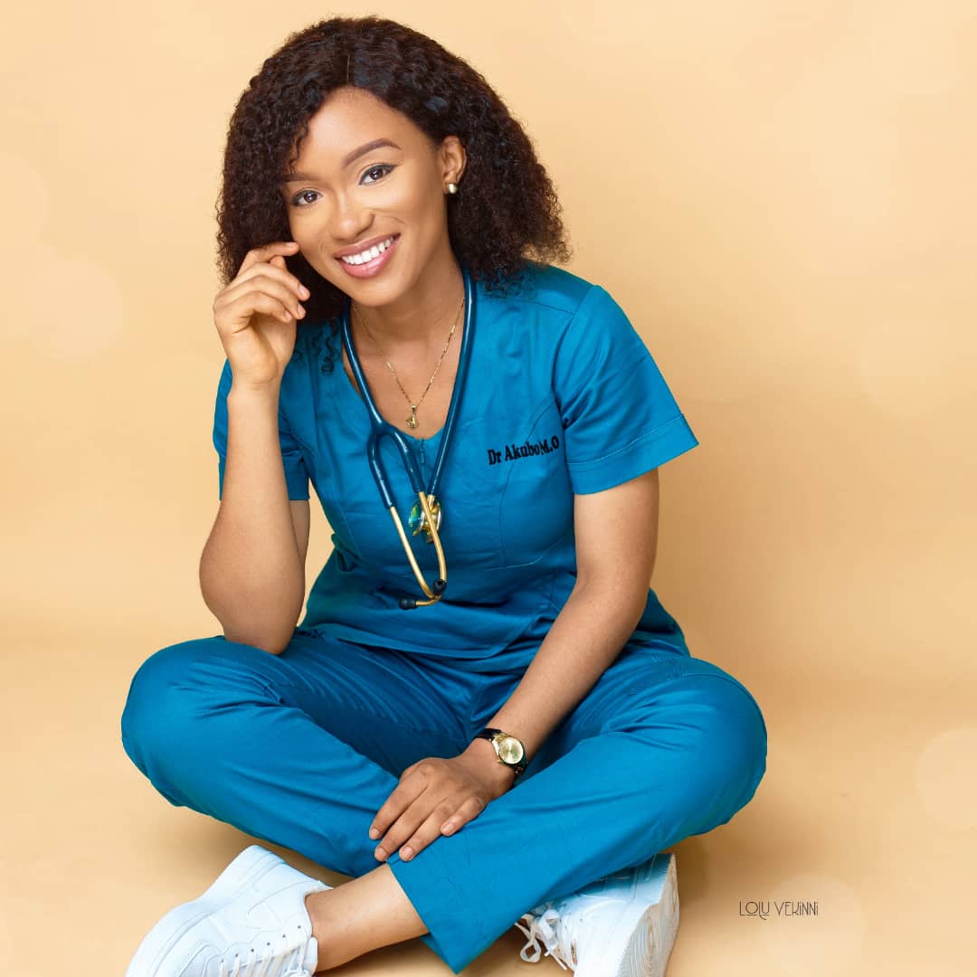 oddkanmi's tweet photo. @ruffydfire Medxentials improves the confidence of health care workers by providing well fitted custom made medical apparels and basic medical equipments which in turn helps in enhancing patience trust in care given. 
09023639521
Email: medxentials@gmail.com 
Instagram: @medxentials https://t.co/bDjwqdfdbH