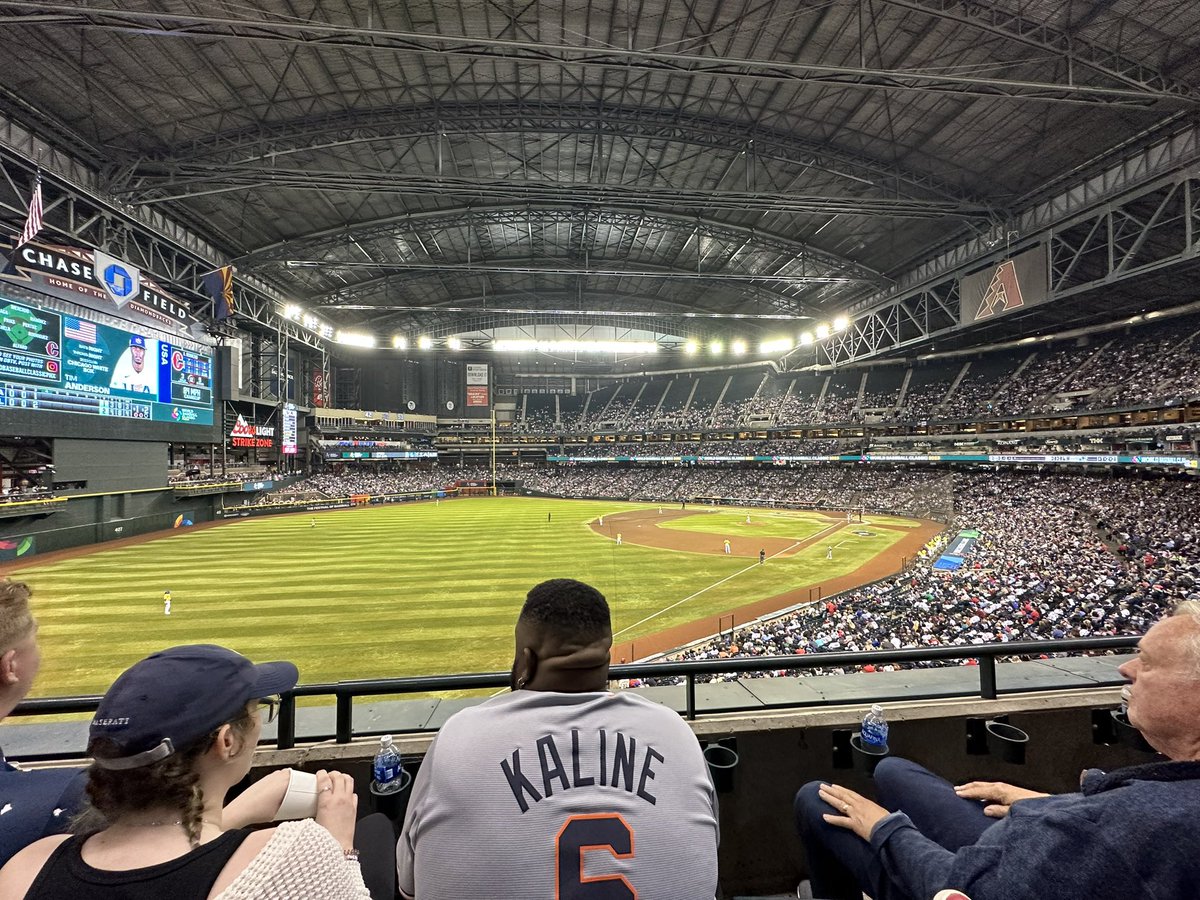 LilTXGoat's tweet photo. #worldbaseballclassicphx ⚾️🏟️🇺🇸 https://t.co/QoczsTQu7V