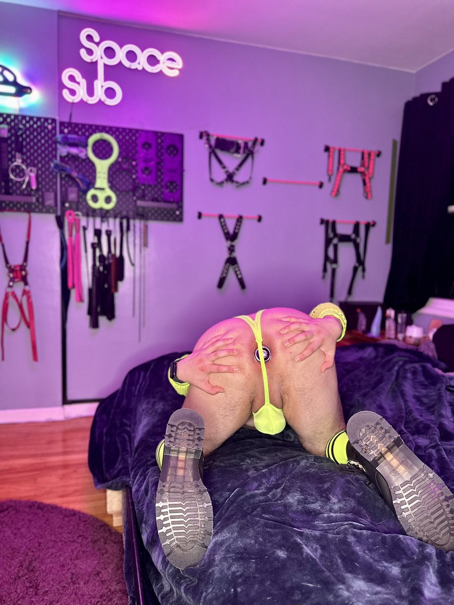 Shine bright like a 💎

#buttplug #subspace #chastity #teamlocked