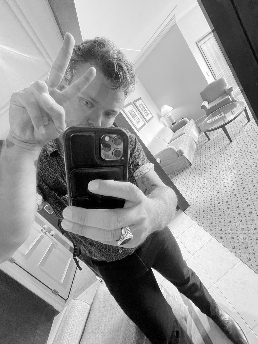 😗✌🏻