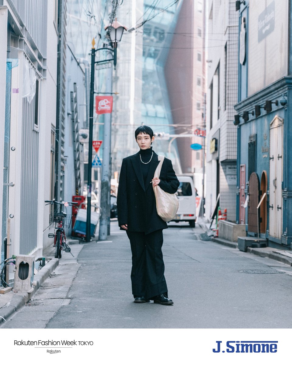 RakutenFWT's tweet photo. /
Maison J.Simone 2023-24 A/W Behind the Scenes!
\
photo by @mitograph
note
https://t.co/fddHt2yjMR
#jsimone #maisonjsimone
#RakutenFWT #RakutenFWT_VOICE
#ootd #fashionshow #streetsnap https://t.co/GqTVuzAmOL