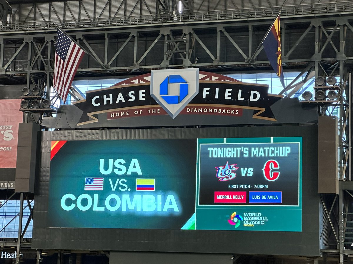 JustinWilmethAZ's tweet photo. Having a blast at the USA vs. Colombia game at the #worldbaseballclassicphx. Such a cool and unique event to have here in The Valley! ⚾️🇺🇸 https://t.co/eAWIJgz9gb