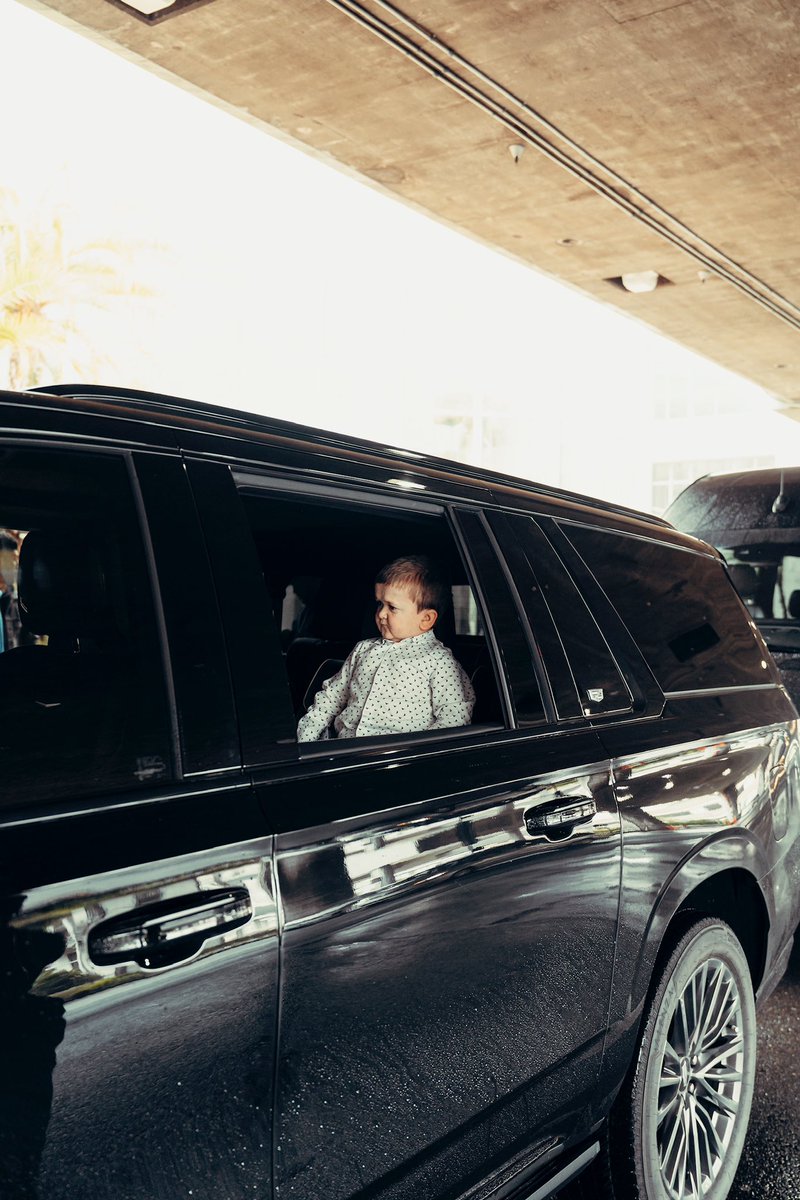 realwiresonly's tweet photo. Back 2 Back Escalades for the boss  #wiresonly https://t.co/SN3AGAzblP