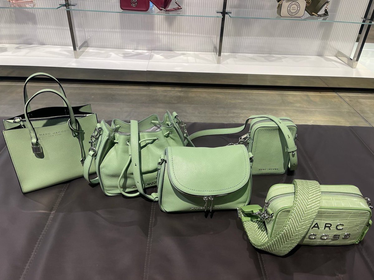 Warukhouseshop's tweet photo. กระเป๋า Marc Jacobs ลด 70% ค่า 

สอบถามเพิ่มเติมได้ตลอดงับ 💓 https://t.co/wRqIh4BY9M
