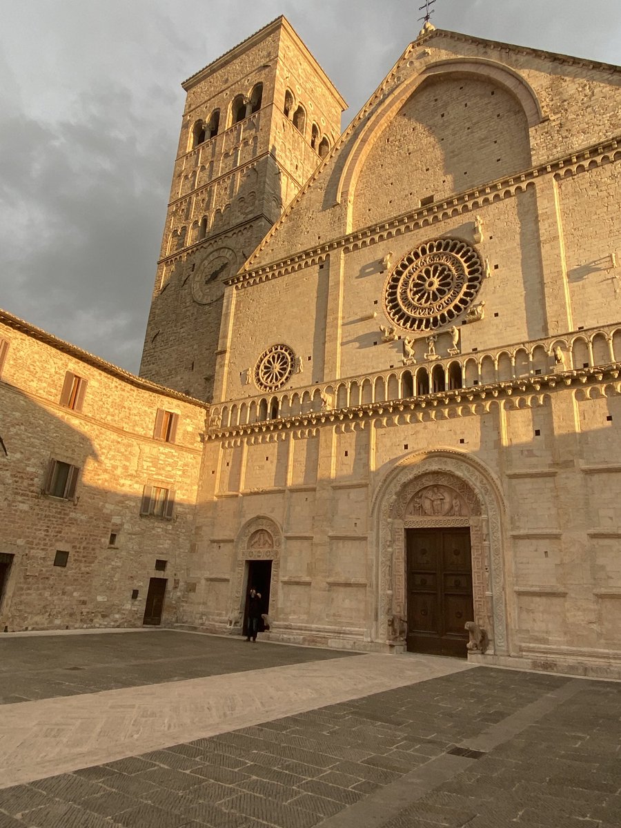 FotoAssisi's tweet photo. Assisi https://t.co/g61ee9J7Xa