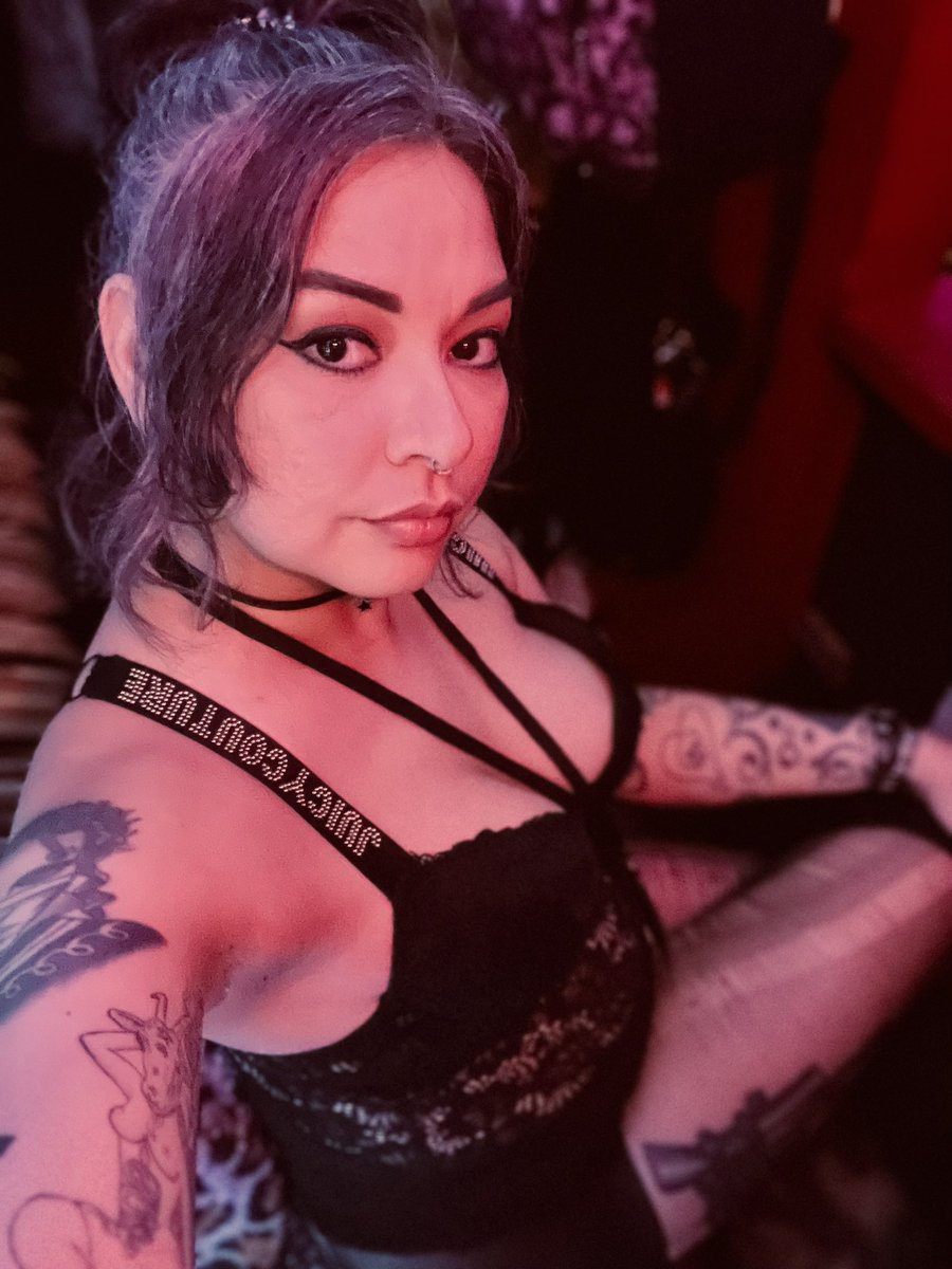 xtinenoir's tweet photo. Working #coatcheck tonight and every #wednesday night for @playxland at @sfcatclub 🥳🖤 https://t.co/yFySvYOSok