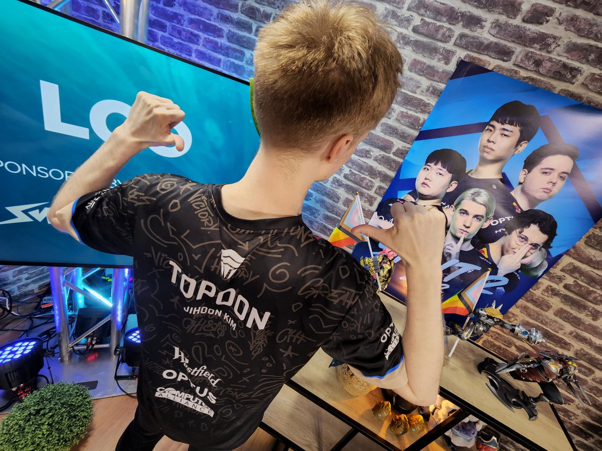 skimmy 스키미 tweet media