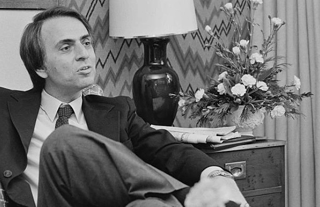 ProfCarlSagan tweet picture