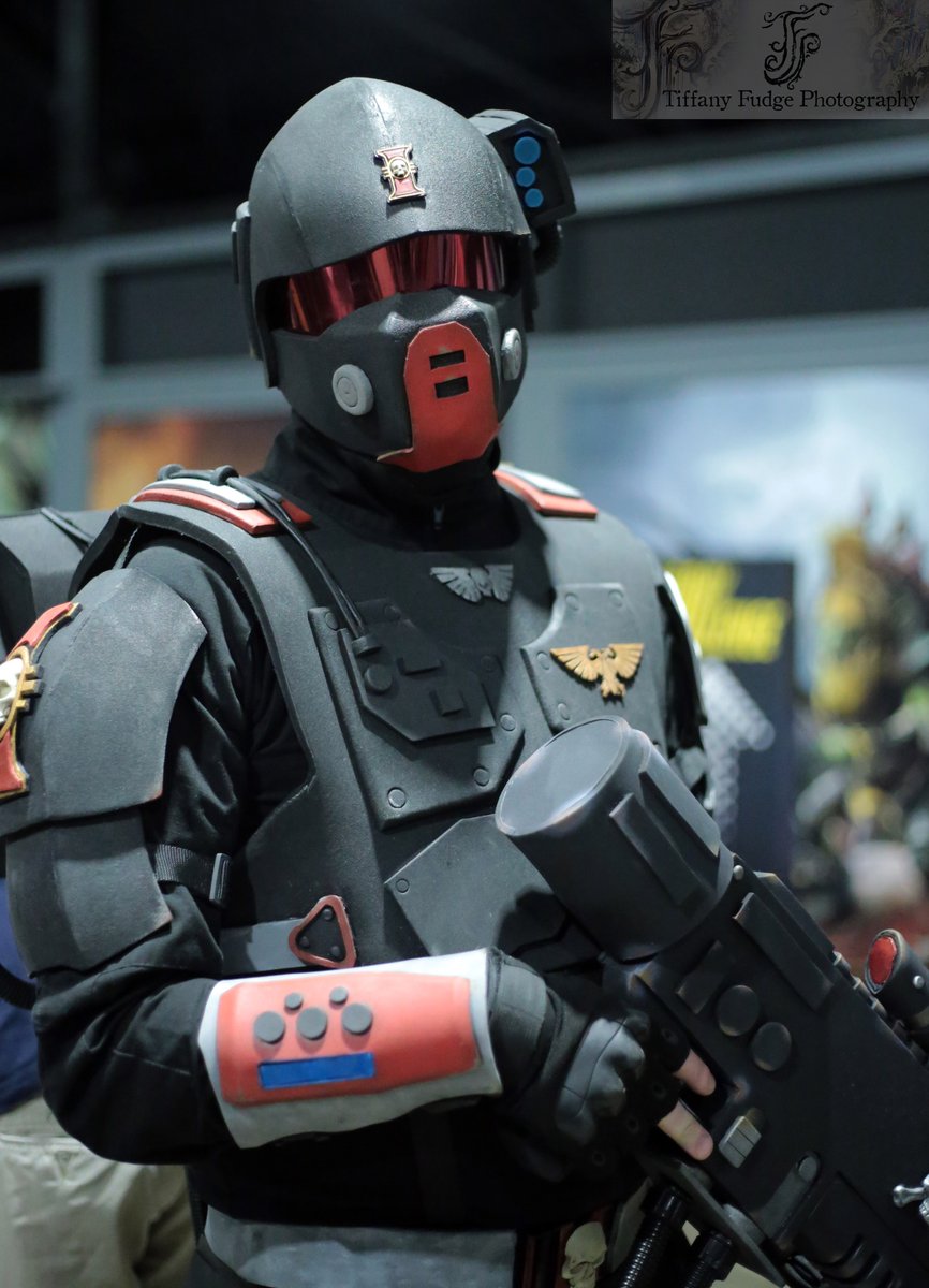 SpecificGeneric's tweet photo. #warhammer #WarhammerCommunity #warhammer40000 #warhammer40k #cosplay #imperialguard #40k #warhammercosplay #foam #foamsmith https://t.co/LZoTi8OloT