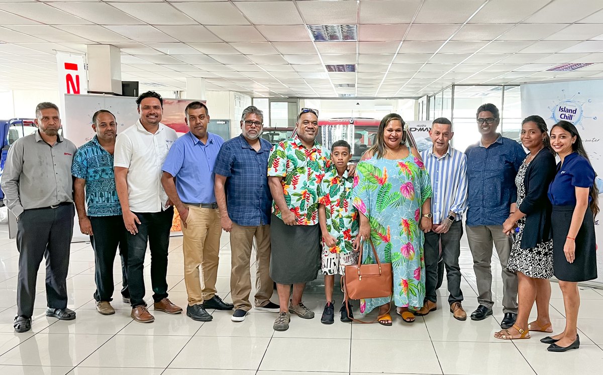 FMFFoods's tweet photo. Handing over the keys to the lucky winner, Makerata Toka, as she drives away with a big smile in her brand new Isuzu D-Max, the grand prize of MH &amp; FMF Xmas Season of Joy Promo Draw held last month. Congratulations! 🥳

#FMF #MH #SeasonOfJoy https://t.co/TVQikIgz0y