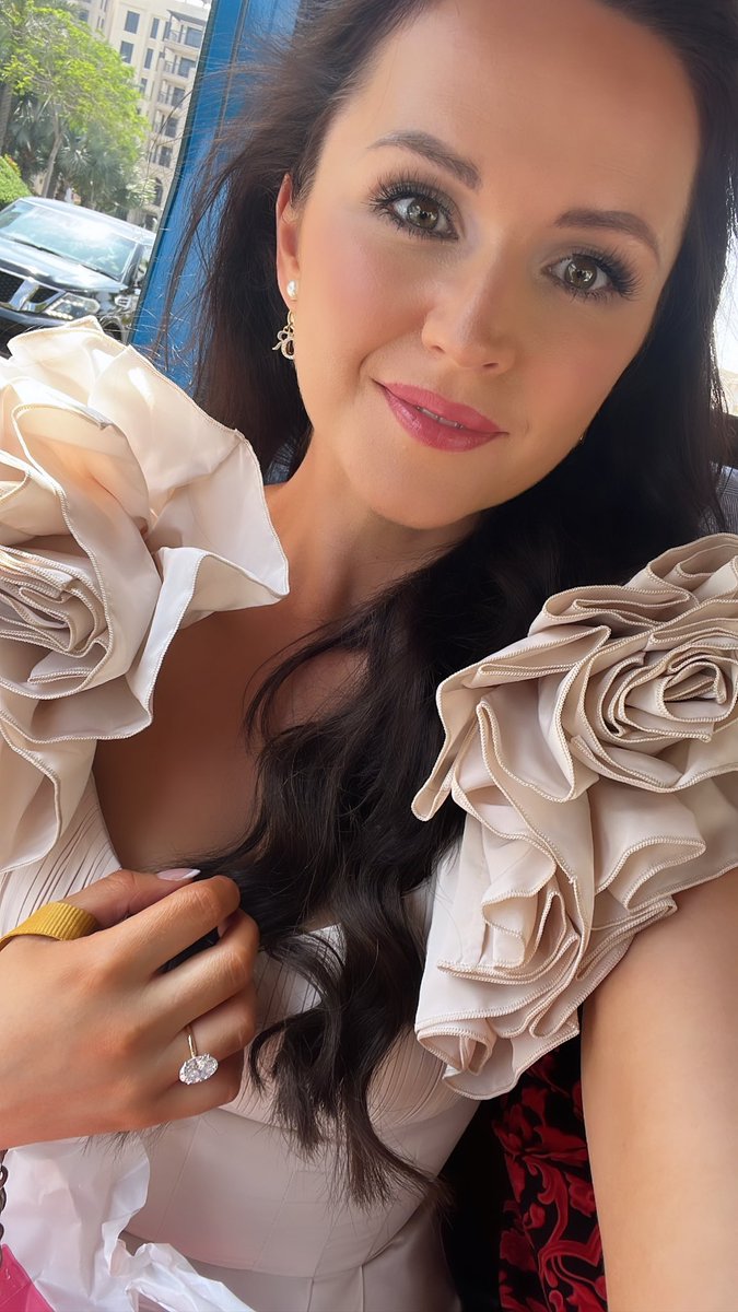 So excited to share our news - Engaged in Dubai 💍❤️🥰