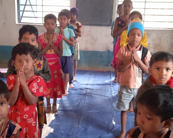 IndiaTribalCT's tweet photo. This is Nimais Pathshala in Nischintipur village in the district of Raipur, Bankura supported by India Tribal Care Trust.
#pathshala
#studyvibes
#prayertime
#support
#wecare
#tribalcare
#bankura
#learning
#sdgs
#itct https://t.co/4vMdsNJRdk