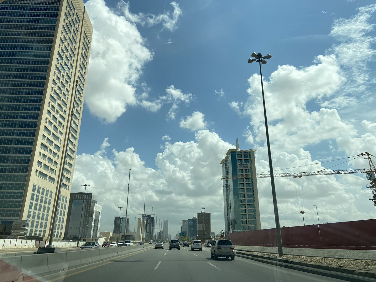 fahdateq's tweet photo. الرياض التي نحبها 💚💙 https://t.co/uFLKFOICsN