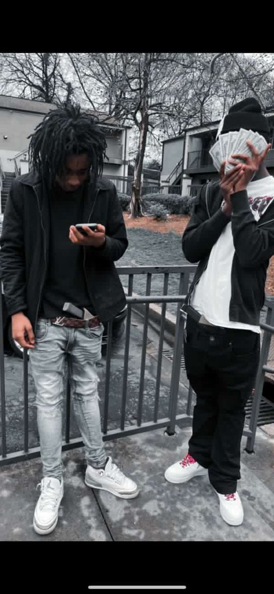 24lefteye5l's tweet photo. BRICK baby’s #BORNIN #HG5L https://t.co/Bm3uv8Aqap