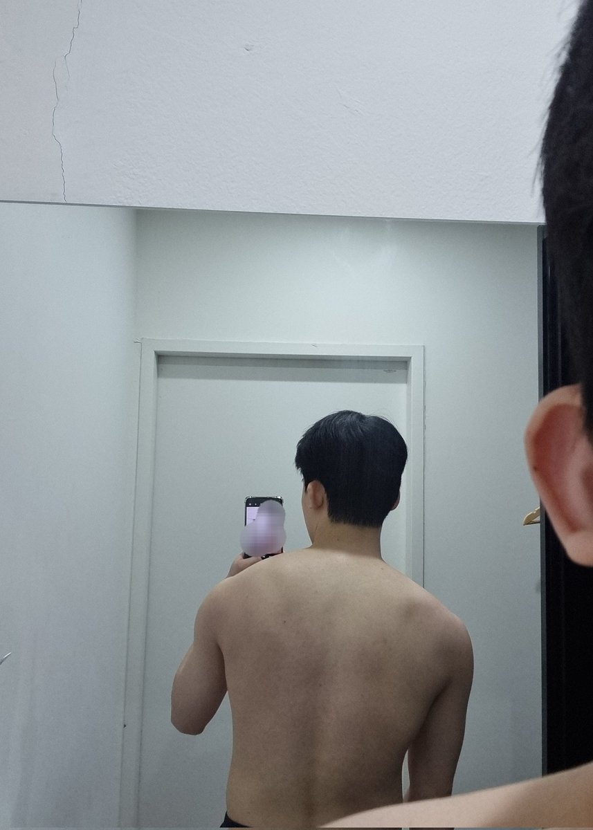 _Pluto00's tweet photo. 운동하고 바로 출근 🥲 https://t.co/rWU5pe9UhV