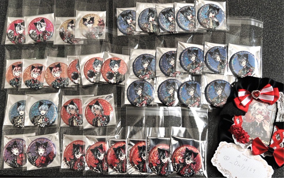 _0nlyl69's tweet photo. ꒰ 交換 ꒱
悪魔執事と黒い猫 あくねこ ナンジャタウン ナンジャ ホログラム缶バッチ ホロ缶 

 ꒰ 求 ꒱ アモン

 ꒰ 譲 ꒱ ベリアン2ロノ2 ♡バスティン5
フェネス3ハウレス3 ♡ボスキ9
フルーレ2ミヤジ2ラムリ2 ♡ルカス6

✧︎郵送希望.♡比率違い可
1点からでもお気軽にお声掛けください🎀 https://t.co/TzcOOzySaP