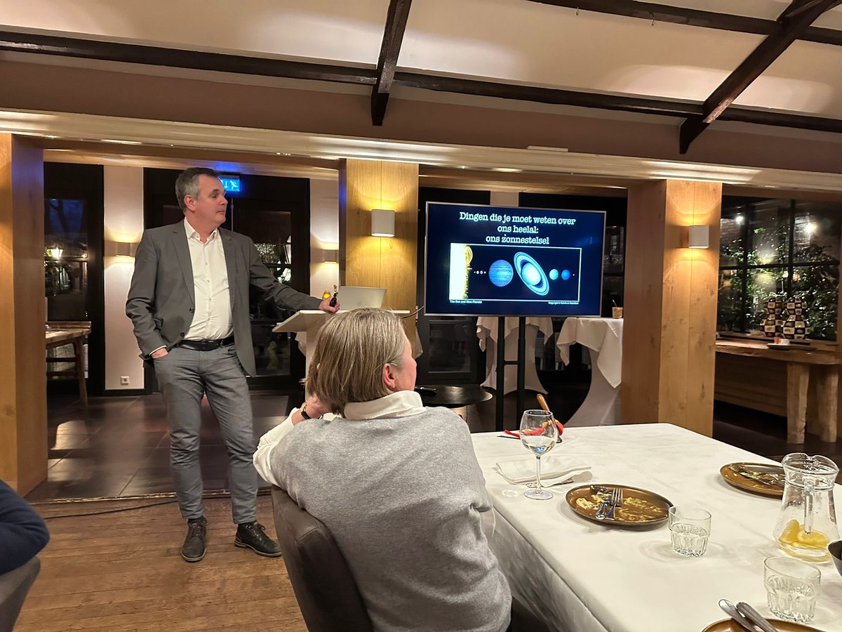 Het Goede Doel zong ooit: is er leven op Pluto? Onwaarschijnlijk volgens Ignas Snellen, hoogleraar Astronomie in Leiden. Maar misschien wel op Proxima B.