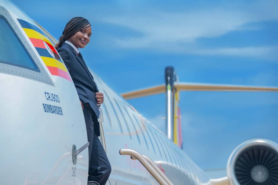 UG_Airlines's tweet photo. Meet Evelyn Enabu, Pilot on the CRJ-900 with over 3000hrs. #WomensMonth #FlyUgandaAirlines https://t.co/BF676I5Lks