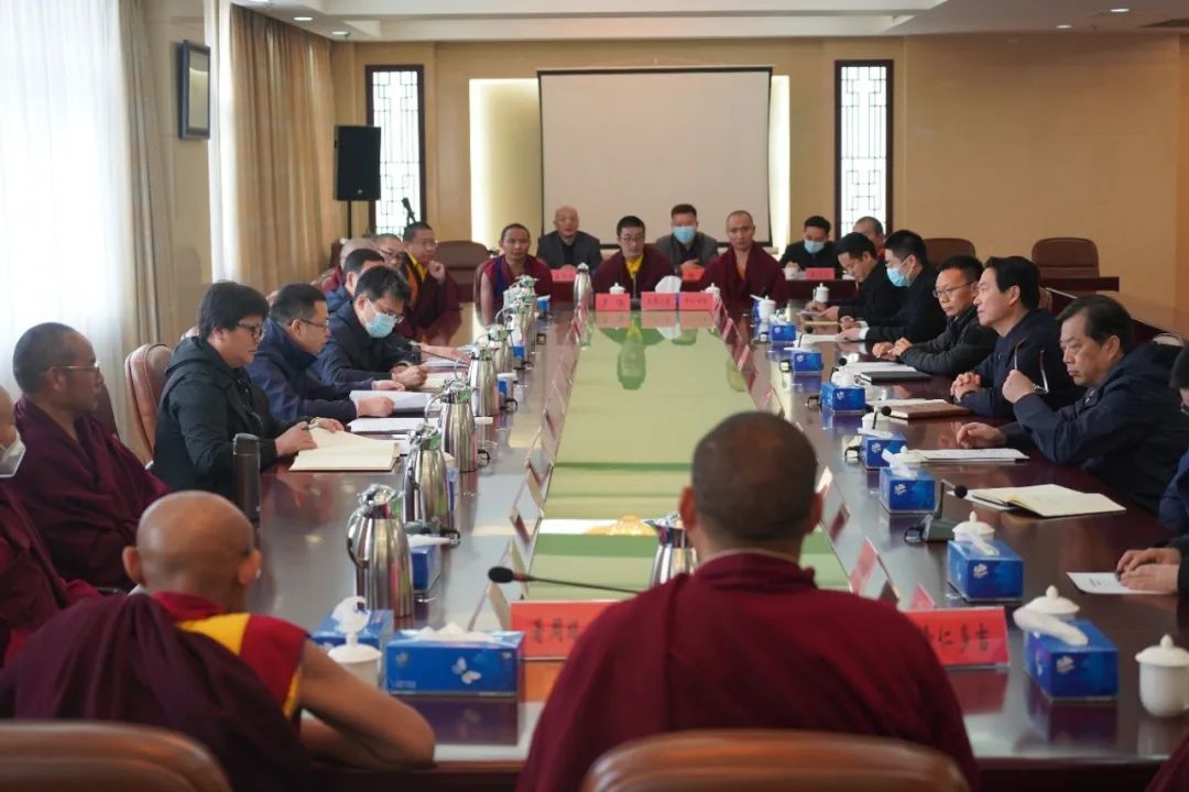 TibetNews11's tweet image. #ZhaoJun in #visita all'#istituto di #cultura #buddista del #Sichuan