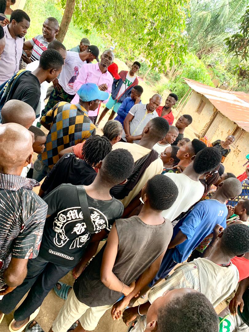 AudreyBombolo's tweet image. Dans le cadre d&apos;une politique de proximité, Mr kifakiyo coordonnateur national #berets #rouge ya vk @RemyBongungu visite 47 avenues et 4 quartiers à la commune de Lubunga/kisangani.
@kalubilionel2 @LikumbaF007