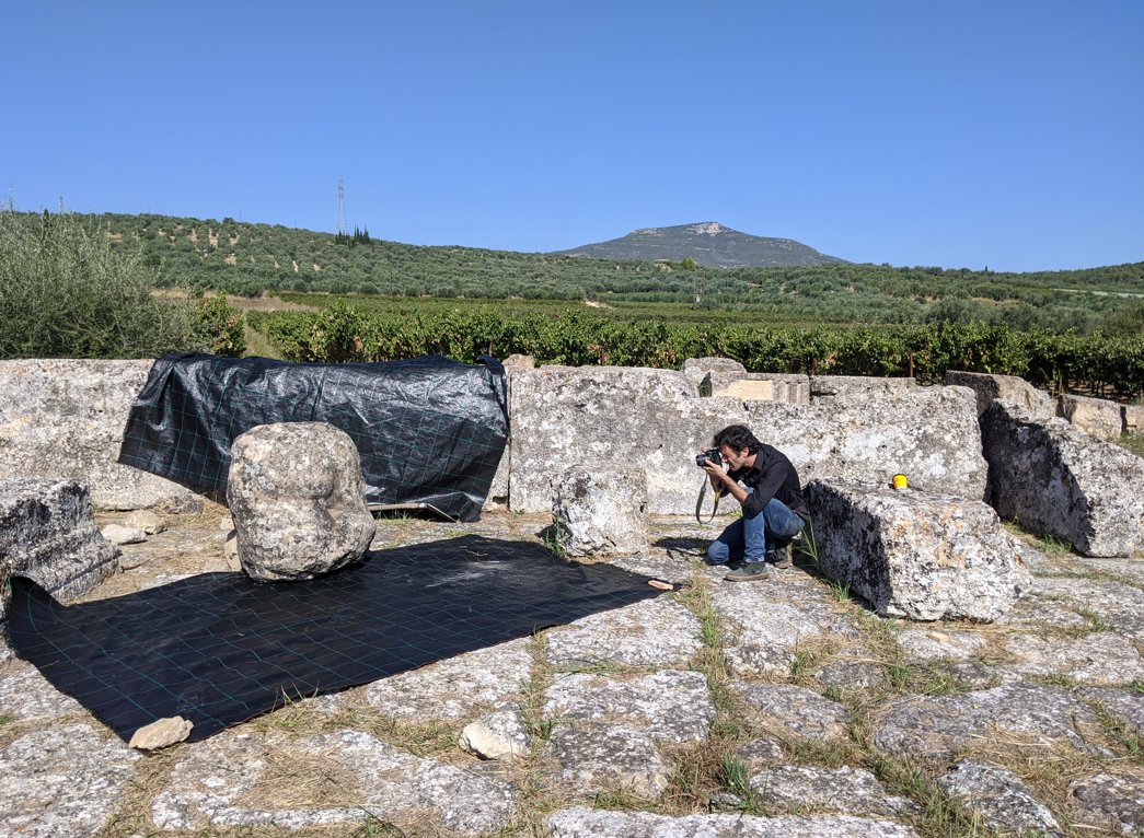 LevintheMed's tweet photo. ⚡publication alert!⚡
if you are interested in #Hellenistic sculpture/religion or the use of #digital methods in #archaeology, check out our new paper in the AJA (127.2) on the fragmentary cult statue of Herakles from Kleonai
https://t.co/kLKMX2REmy

@ASCSAthens @digital_aia https://t.co/sEgJTrHRBW