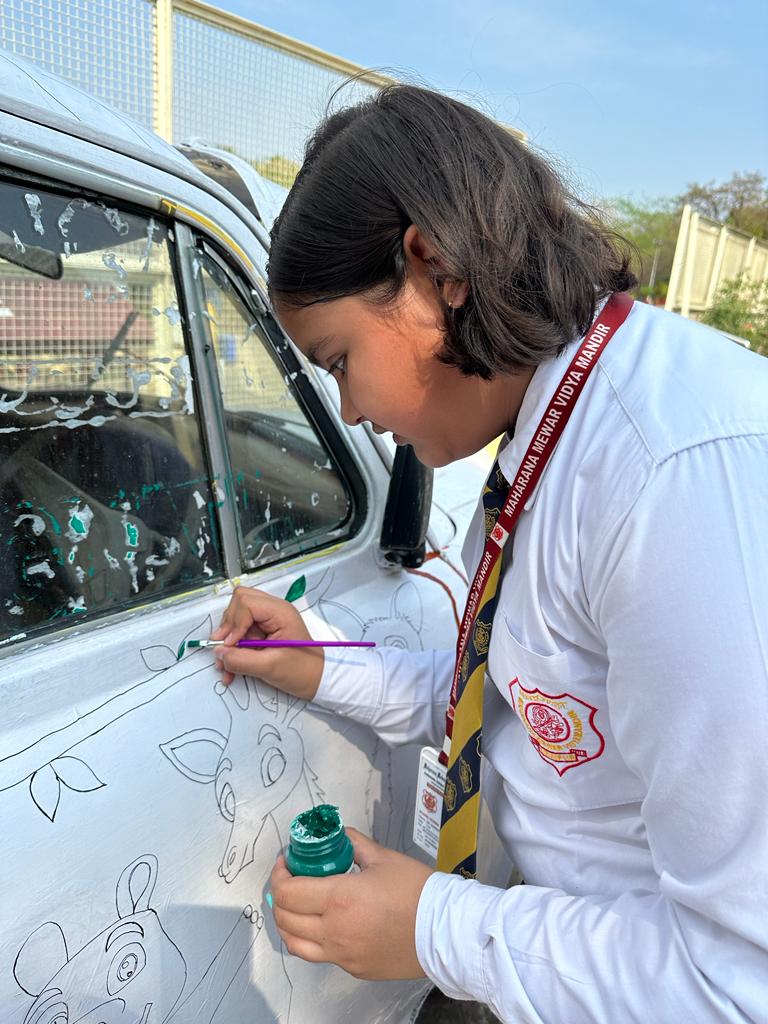 MMVMUdaipur's tweet image. &quot;CAR&quot;tists !

Our young gems putting their creative instincts to work during post exam activity camp.

#postexamactivity #creativity #learnsmart #mmvm #udaipur #rajasthan