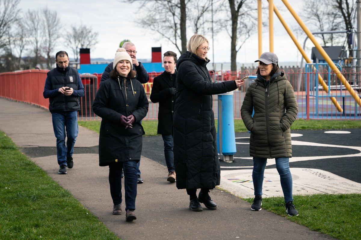 ImSaraNeill's tweet photo. It's a different take on networking, I've been finding out about netWALKing...
🚶🚶‍♂️🚶

It's walking and talking business.

Hear more coming up on @bbcradioulster &amp; @BBCRadioFoyle https://t.co/2DXvdZStUB