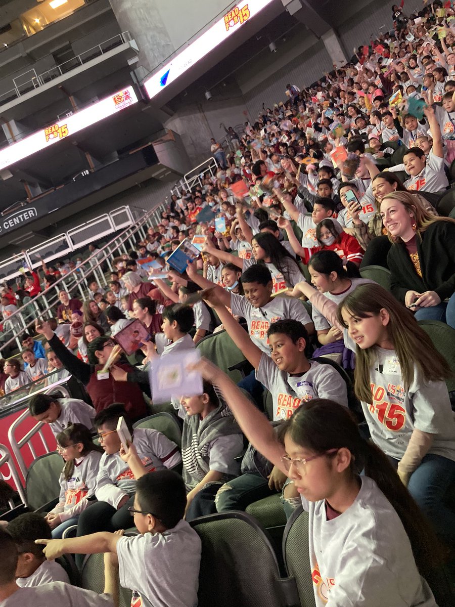 James students were in the house with Patrick Mahomes at TMoblie center. Thanks Lead to Read! <a href="/JosieHerrera_3/">Josie Herrera</a> <a href="/MTylerkc/">Mrs.TylerKC</a> <a href="/kcpublicschools/">KCPS</a>