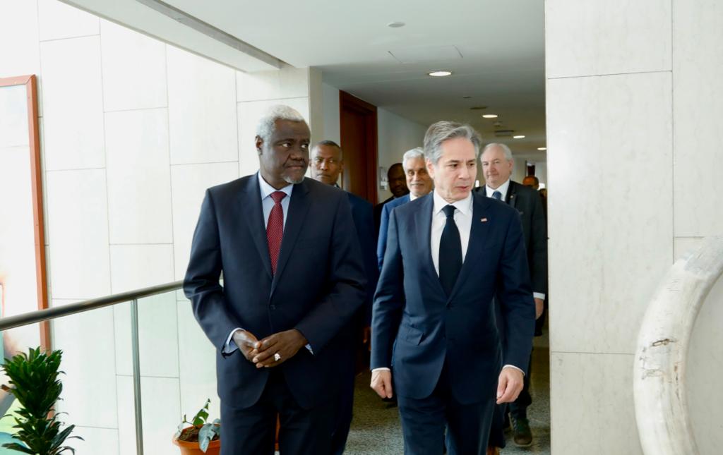 AUC_MoussaFaki's tweet photo. I was pleased to receive US Secretary of State Antony Blinken at the AU HQ during his working visit to #Ethiopia. We exchanged views regarding progress in the implementation of the Cessation of Hostilities agreement and other regional issues of mutual interest. https://t.co/qVxR2bXeFX