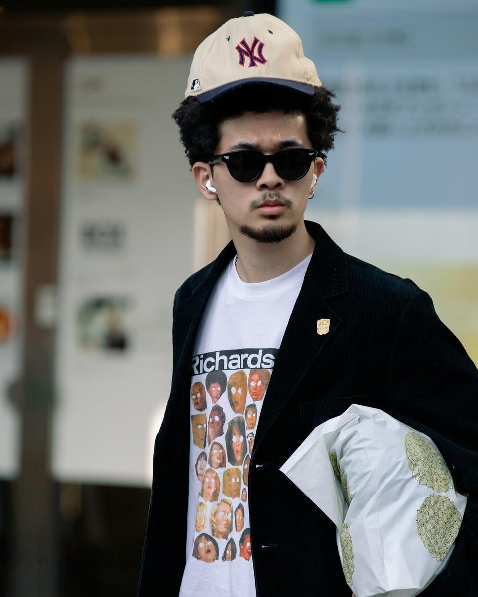 fashionsnap's tweet image. 【スナップ】
名前: Yamanobe Shunpei
シューズ: VANS
アクセサリー: goro's

fashionsnap.com/streetstyle/20…