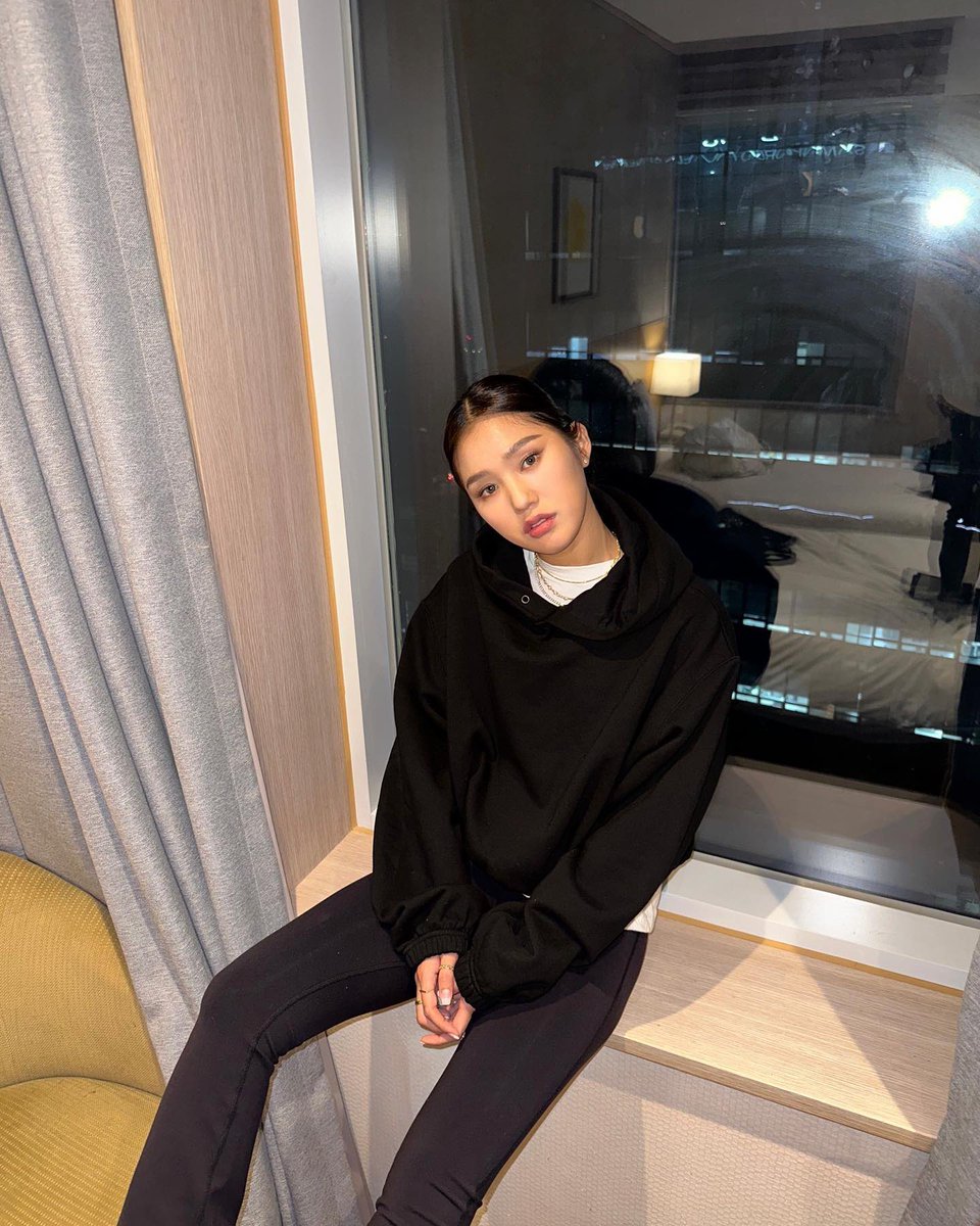 230316 인스타
#오마이걸 #미미 

🖤🤍

🐻 instagram.com/p/Cp12Apfu4l5/…