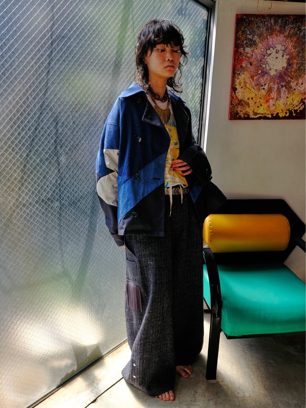 「イェーライト」の2023年秋冬コレクション。
fashionsnap.com/collection/-/y…