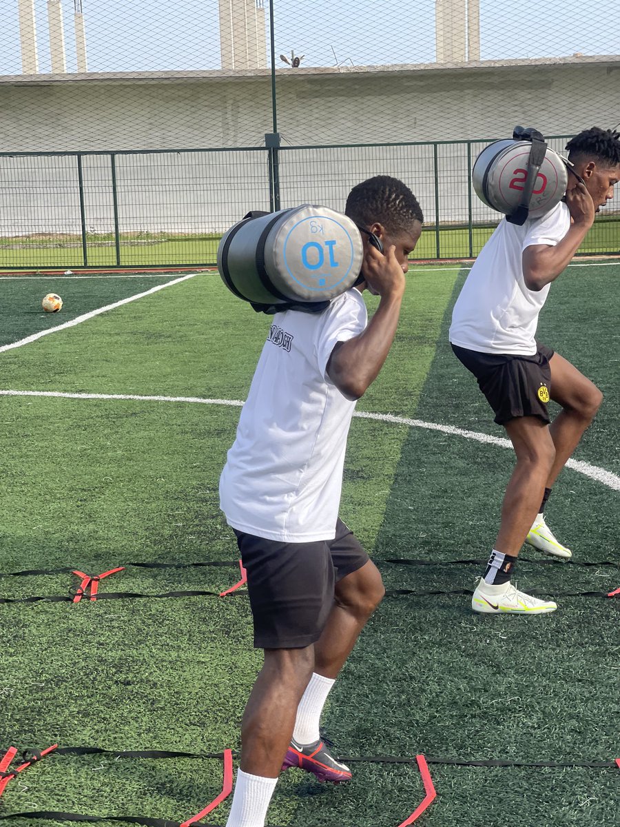 trainlikeaprog1's tweet photo. Agility vs strength - at TLAP we Help our Clients Become Better Everyday π‘ππ―π€
π¬π0230783923 / +233230783923
@trainlikeaprogh
@TottiLaryea
#quickstamina
#trainlikeaprogh #laryeatotti #trainlikeaprototheworld https://t.co/MA45QVrI4B