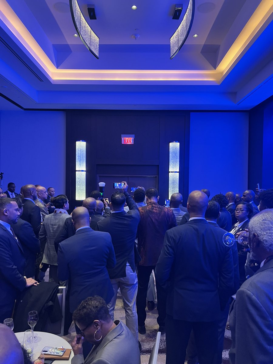 KrimsonPAC's tweet photo. Special thanks to The Diamond Group, @nupesunited for coordinating this #impactful event in support our brother @repjeffries 👌🏾. Click the link in bio to donate today! 

#krimsonpac #nupes #kappaalphapsi #nupesunited #diamondgroup #fraternity #brotherhood #divine9 #washingtondc https://t.co/r05YBCldKC